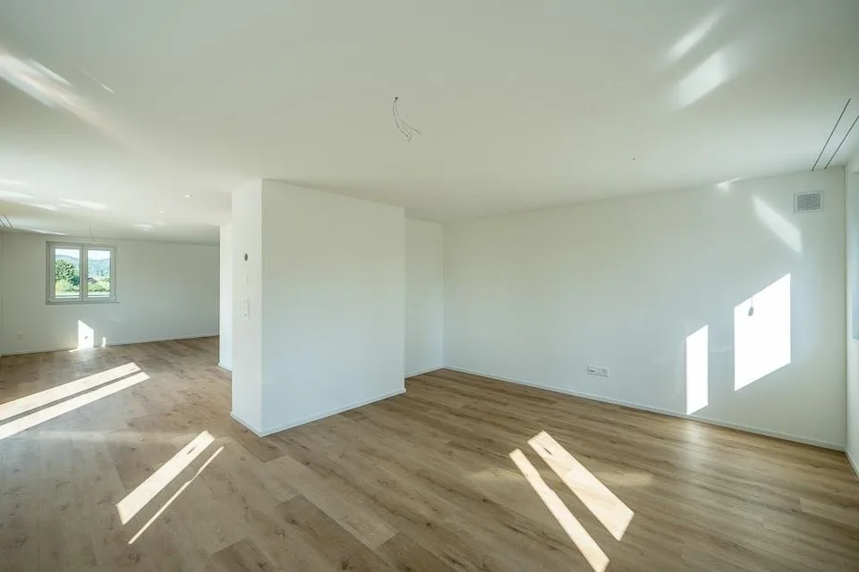 Moderne 5-Zi. Maisonettewohnung mit grosszügigem Balkon