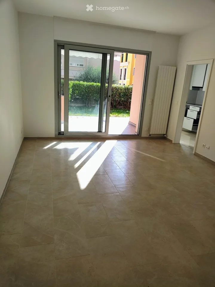 Prachtvolle Wohnung mit Seeblick – Foto 2 von 5