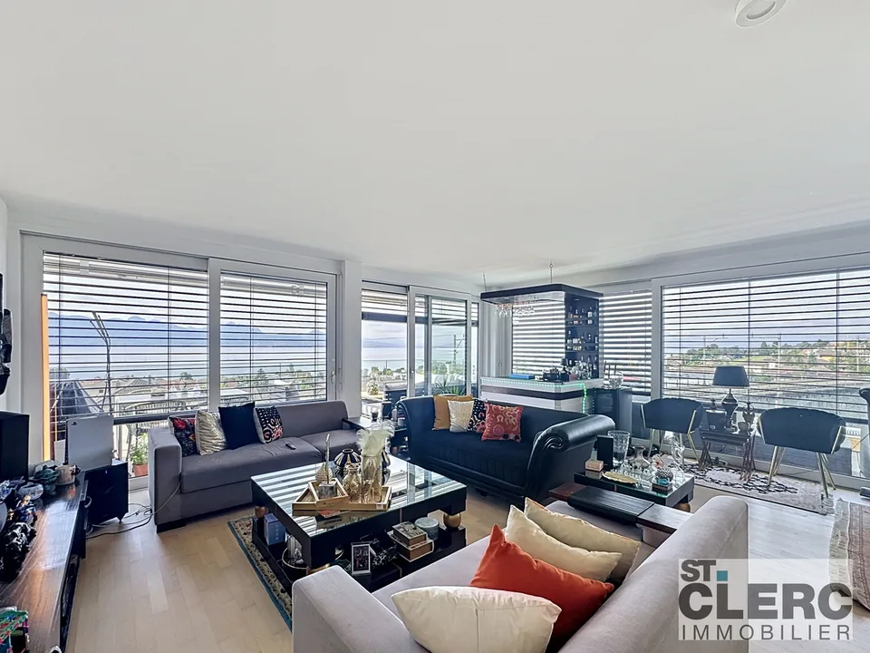 Duplex mit 5 Zimmern und atemberaubendem Blick auf den See