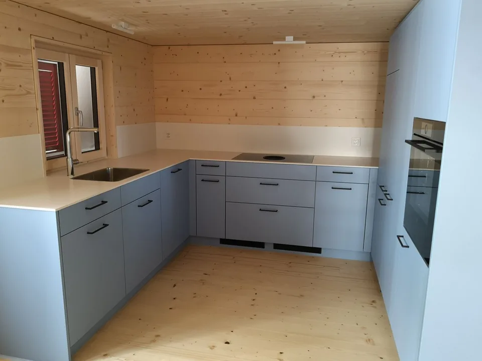 Moderne Maisonette-Wohnung mit sonnigem Balkon in Herisau