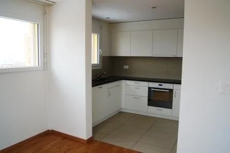 Schöne 4.5 Zimmerwohnung in Wünnewil !