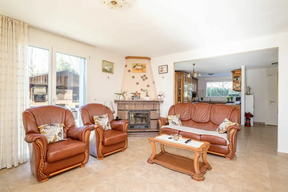 Eckvilla mit 300 m² Garten - 4 Schlafzimmer