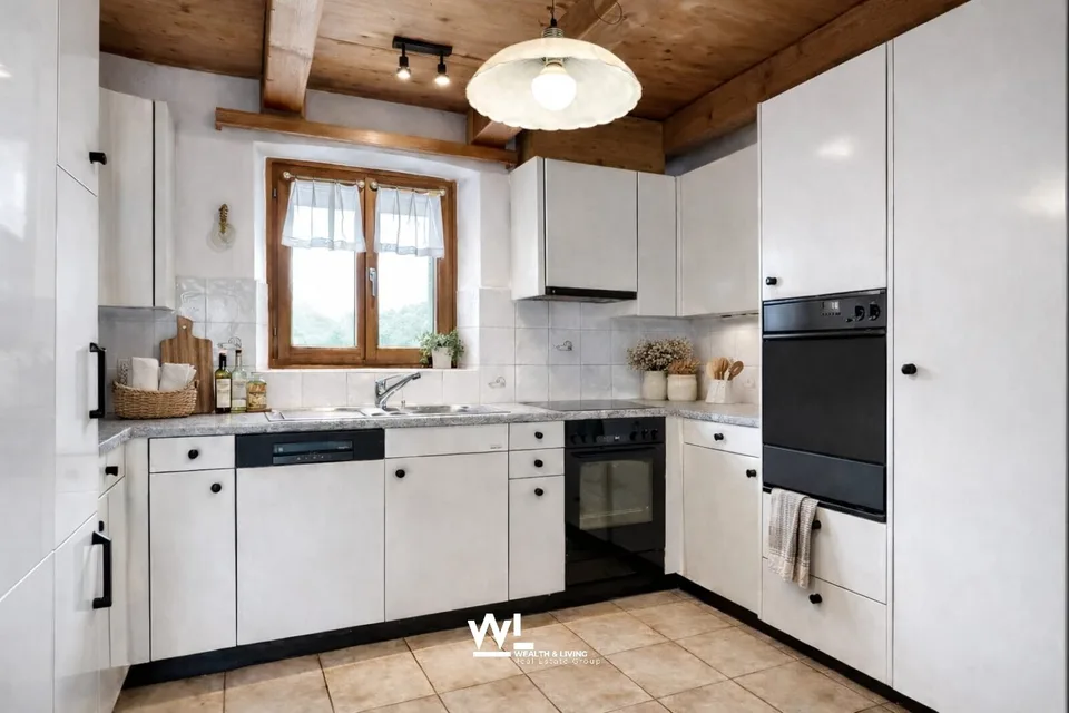 6-Zi.-Attika-Duplex mit Garten, Lift und Dachboden in Losone - hell und grosszügig