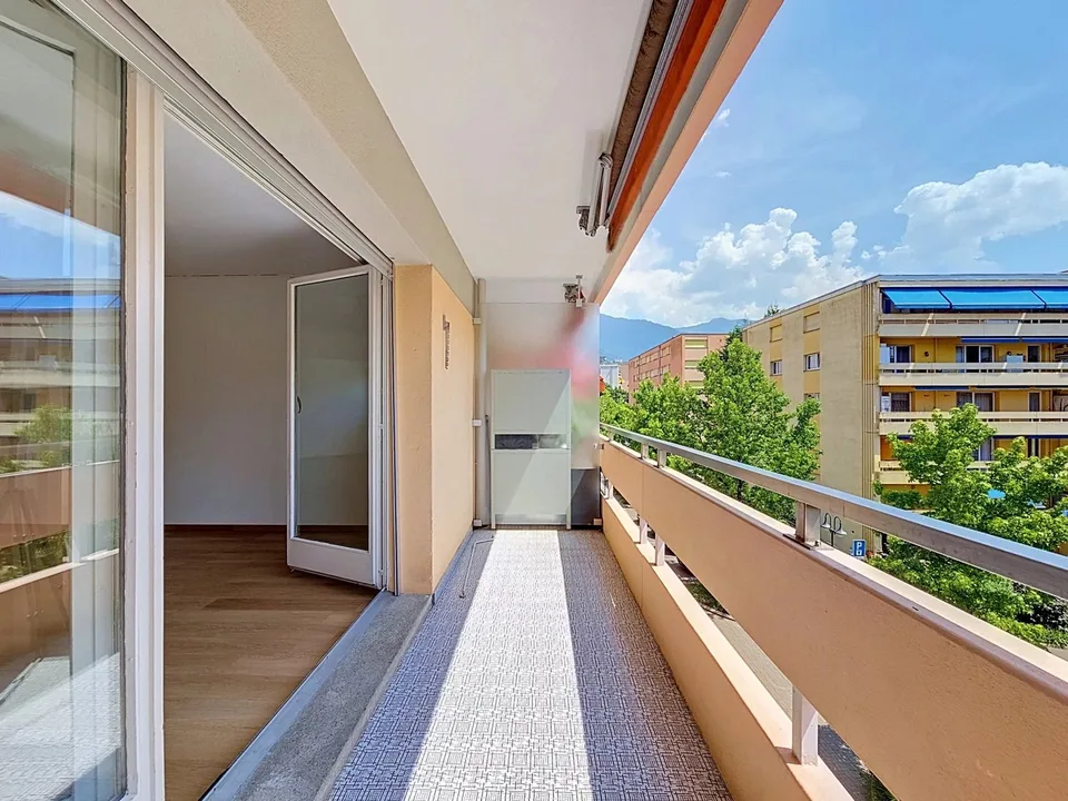 Appartement de 4 pièces à rénover proche du lac