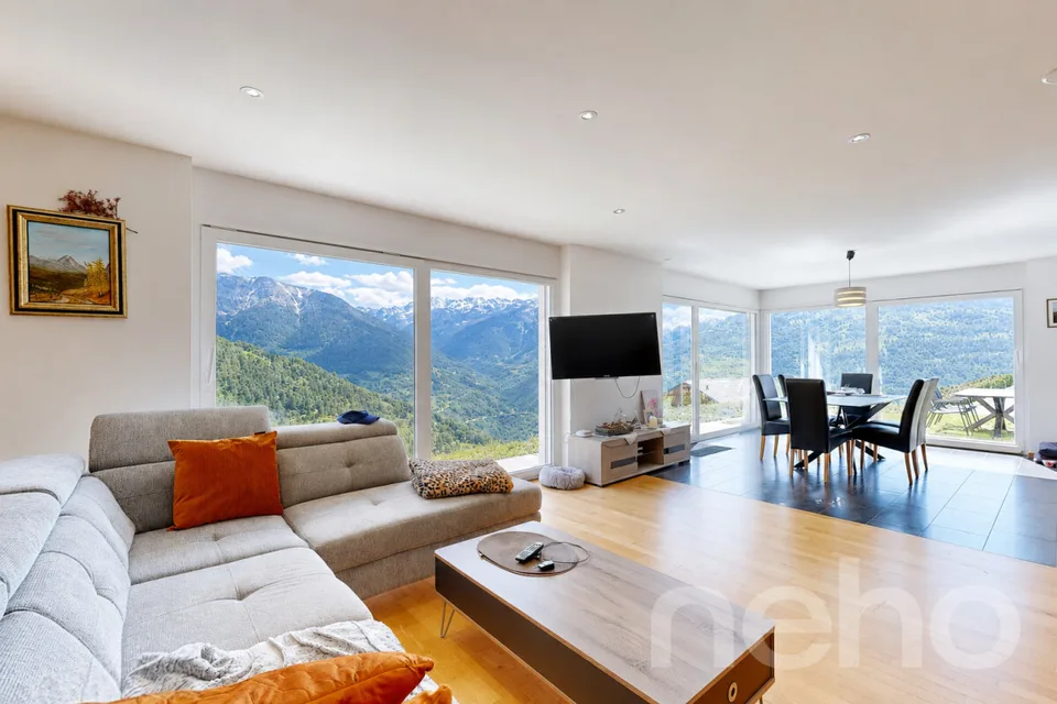 Magnifique propriété avec vue panoramique à Mase