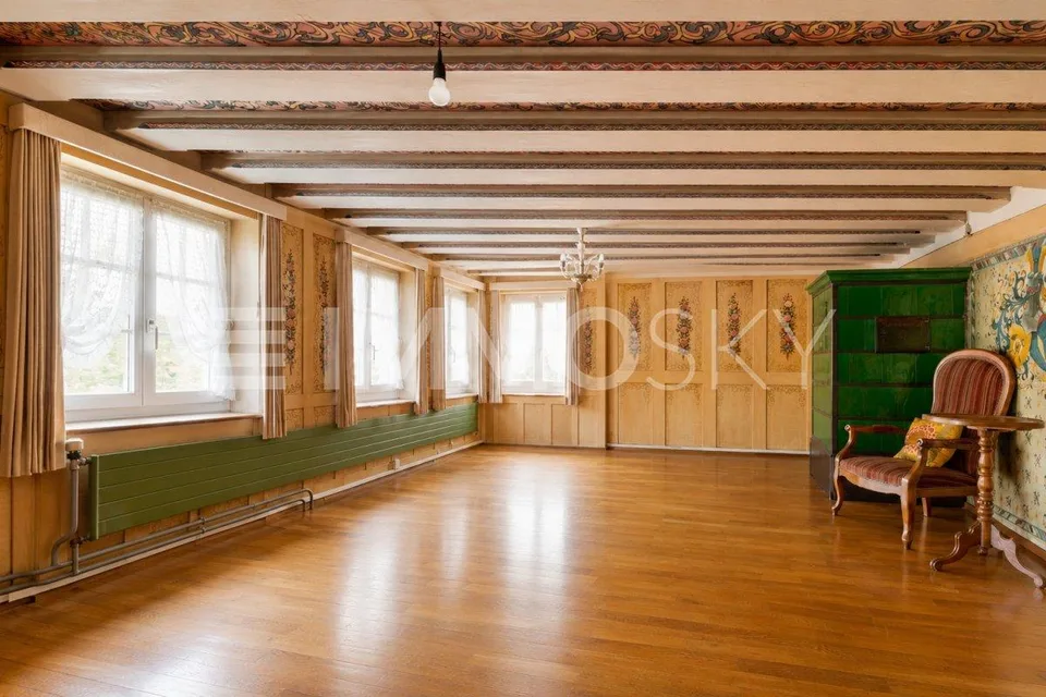 Historische Möglichkeit: Zwei Einheiten, Atelier und Ausbaupotenzial