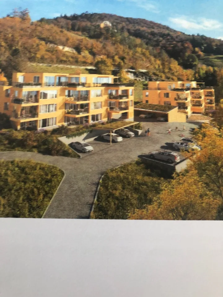 Moderne 4.5-Zimmer-Wohnung in Waldenburg mit Balkon und Parkplatz