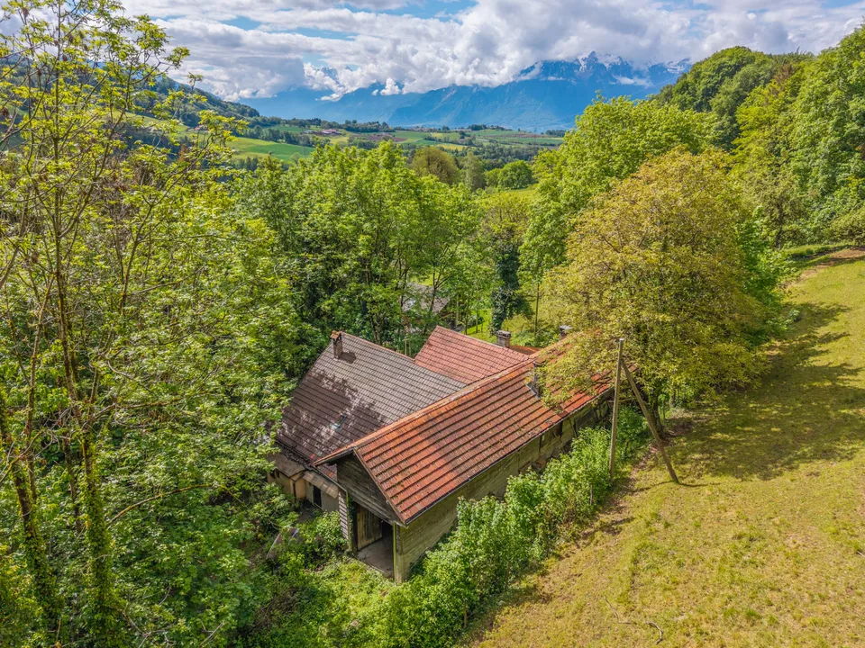 AUTHENTIQUE FERME DE CARACTÈRE