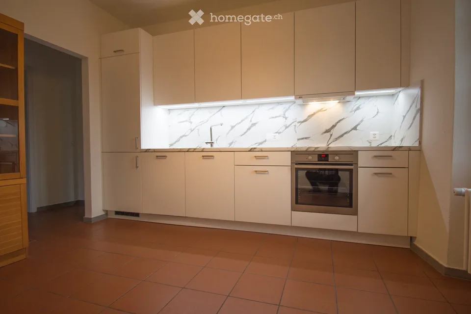Affascinante casa storica in affitto a Bruzella – 9 locali con vista e charme ticinese