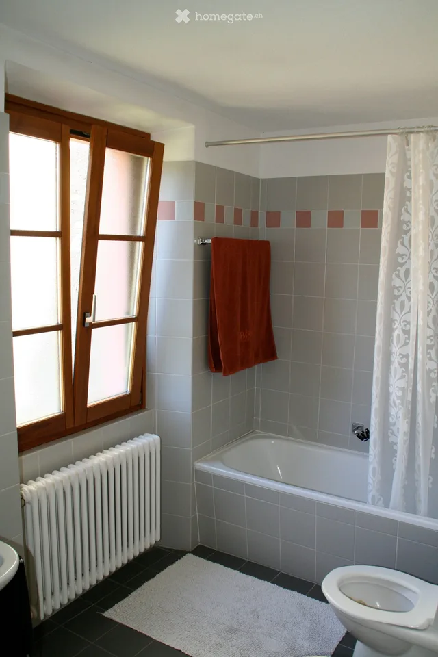 Affascinante casa storica in affitto a Bruzella – 9 locali con vista e charme ticinese