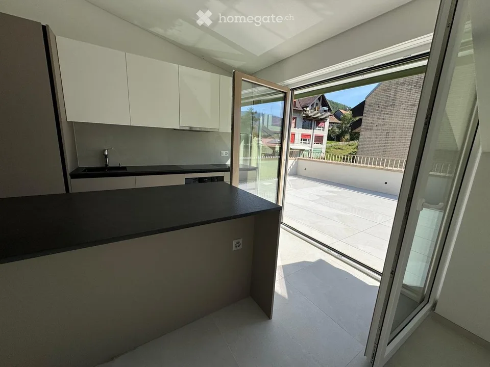 Appartamento 3 locali di alto standing al 2° piano - grande terrazza con vista