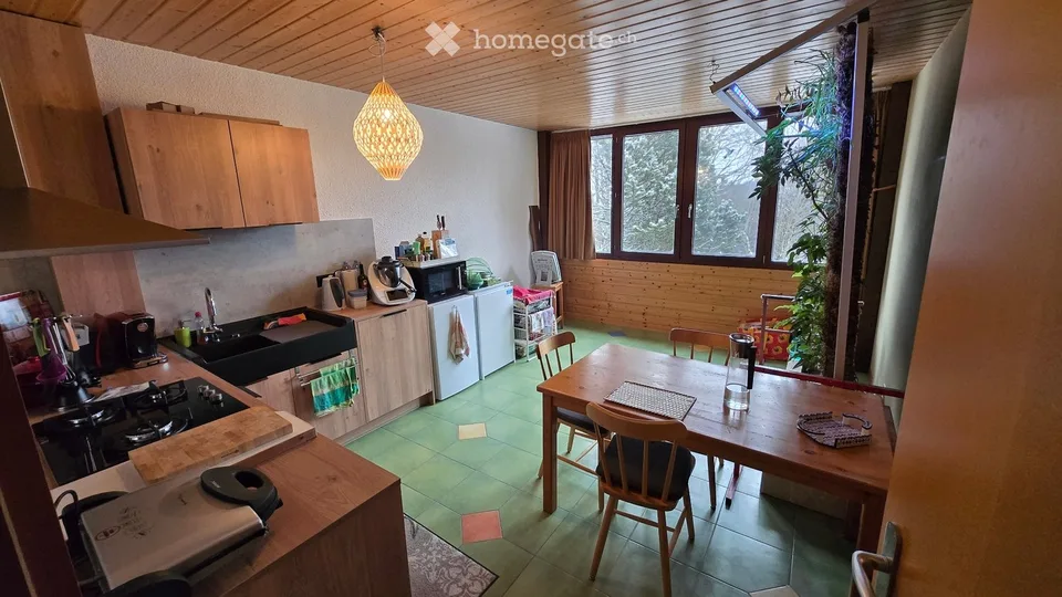 Geräumiges und ruhiges Gästezimmer