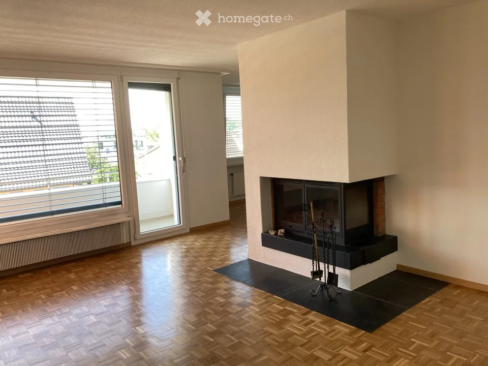 5,5-Zimmer-Haus mit Umschwung