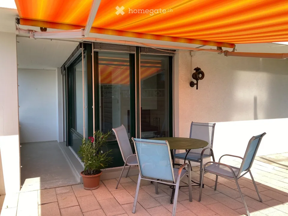 5,5-Zimmer-Haus mit Umschwung