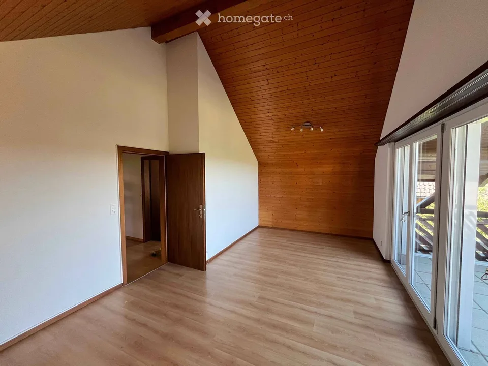 Charmantes  6-Zimmer-Einfamilienhaus mit Wintergarten und Garten in Fehraltorf