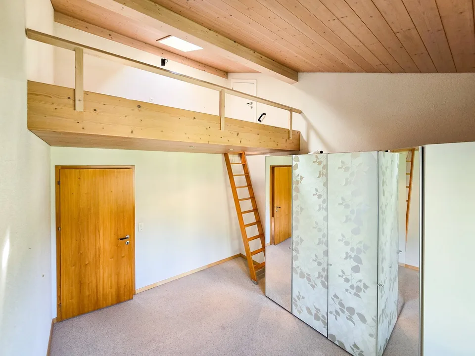 12 Room Residential House – photo 23 of 30