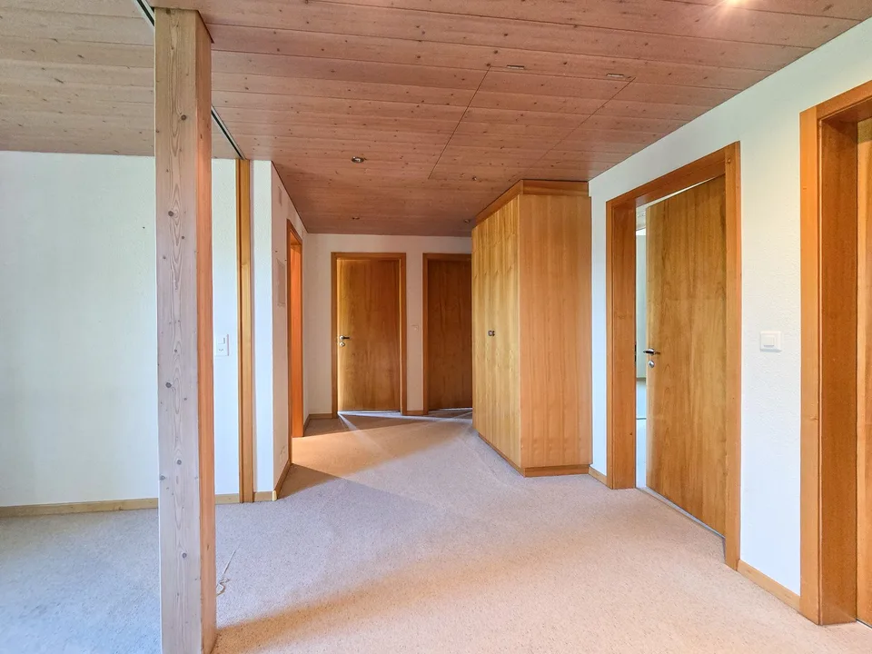 12 Room Residential House – photo 18 of 30