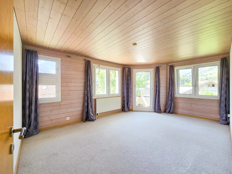 12 Room Residential House – photo 25 of 30