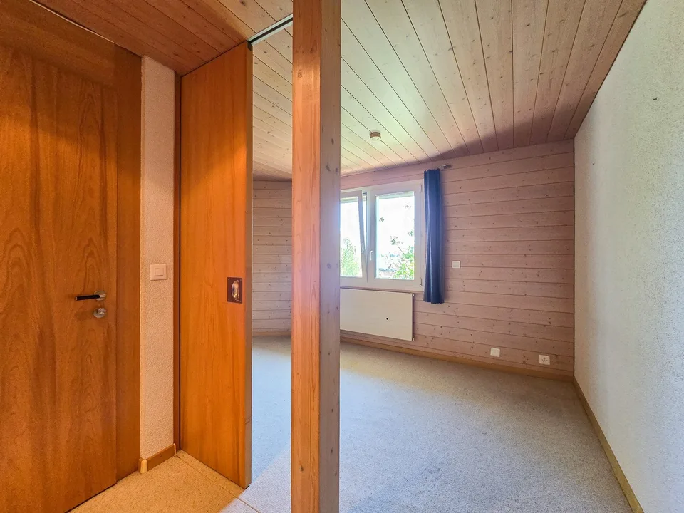 12 Room Residential House – photo 19 of 30