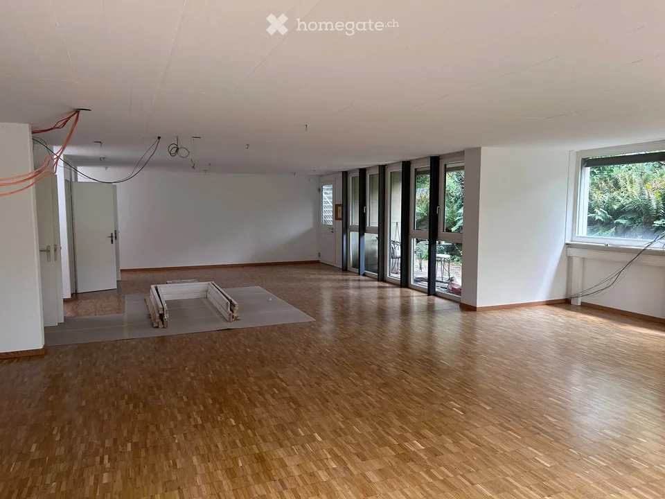 Büro oder Gewerbefläche im Untergeschoss an ruhiger Lage in Burgdorf