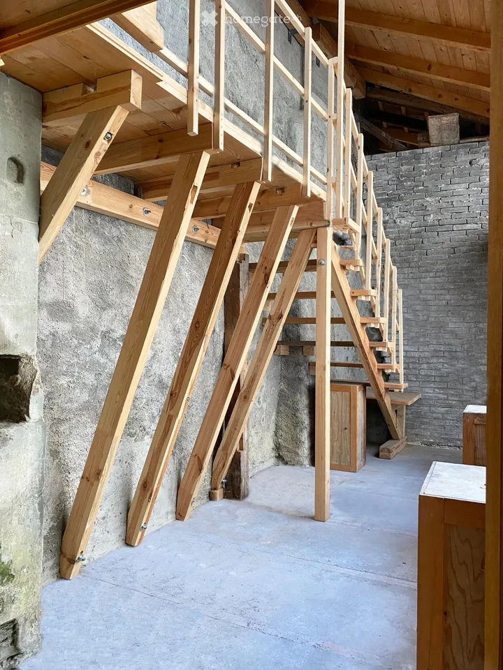 2 pezzi (arredato) con loggia e giardino nel Bourg