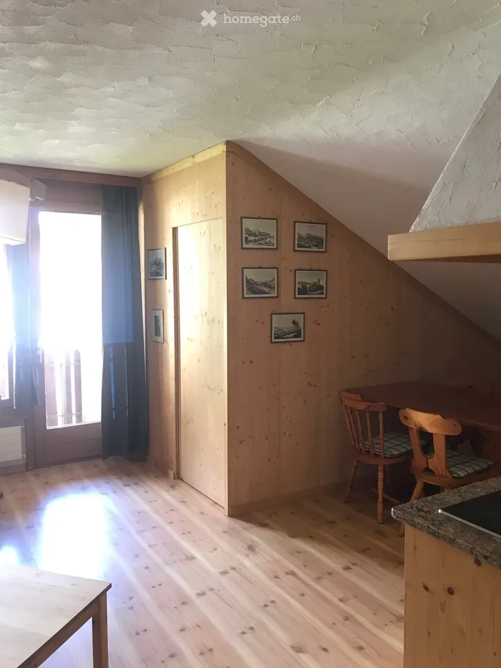 Appartement 2.5 pièces avec vue sur le panorama montagnard de l'Engadine – Votre refuge en Engadine