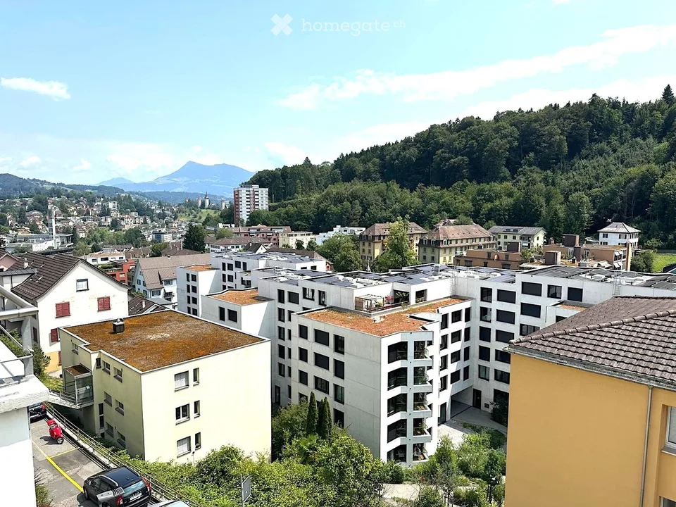 Attraktive Wohnung an erhöhter Lage in Luzern zu vermieten