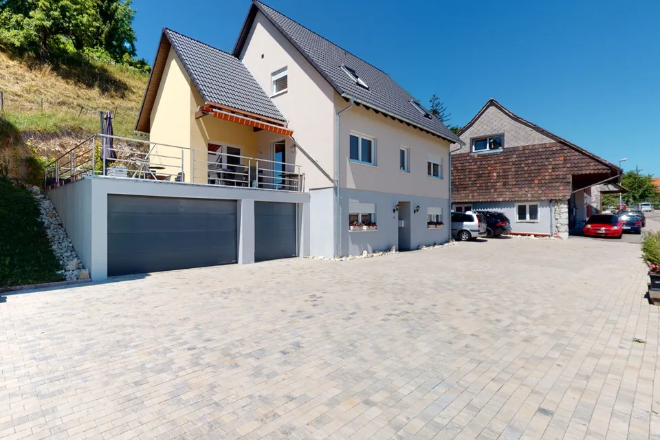 Einfamilien- /Mehrgenerationenhaus mit diversen Nutzungsmöglichkeiten