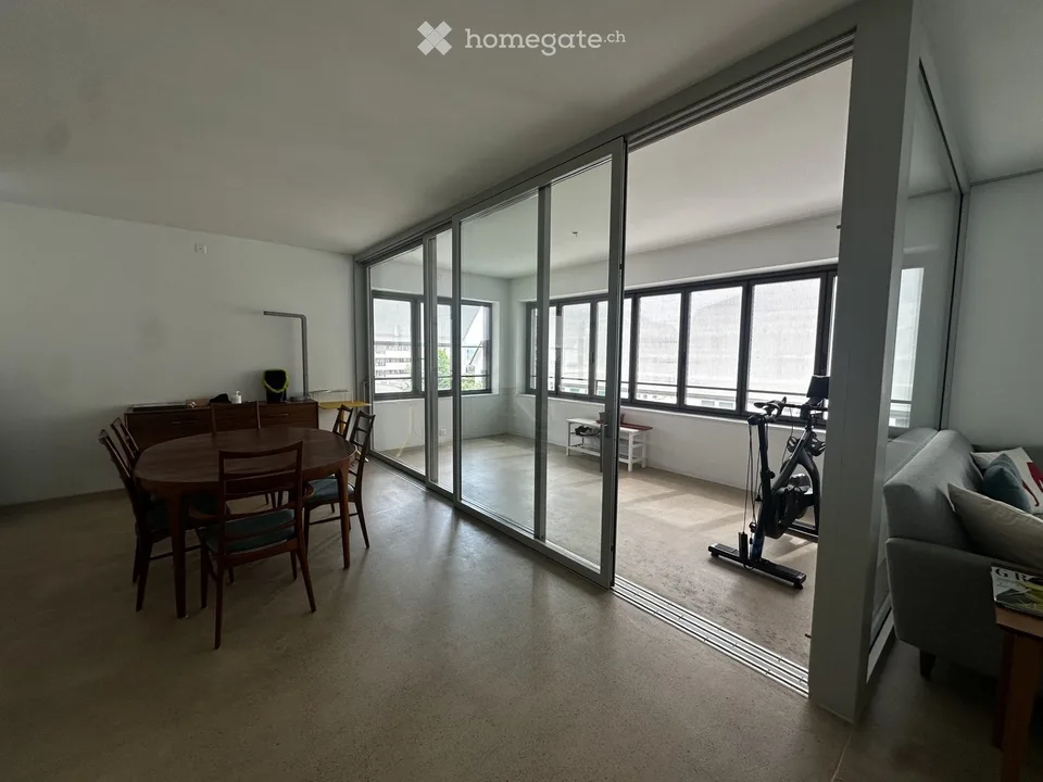 Appartement spacieux, beau et moderne de 4,5 pièces dans le 6e arrondissement animé de Zurich