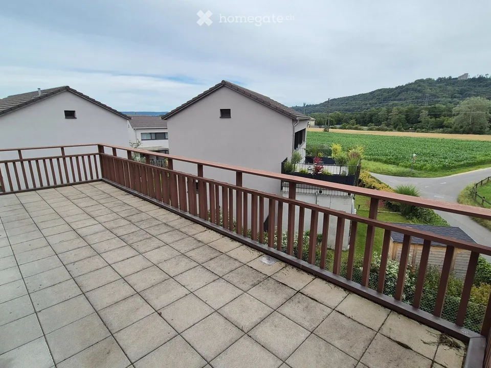 Grosszügiges 4.5-Zimmer-Eckhaus 151 m² inkl. Lift, Garten