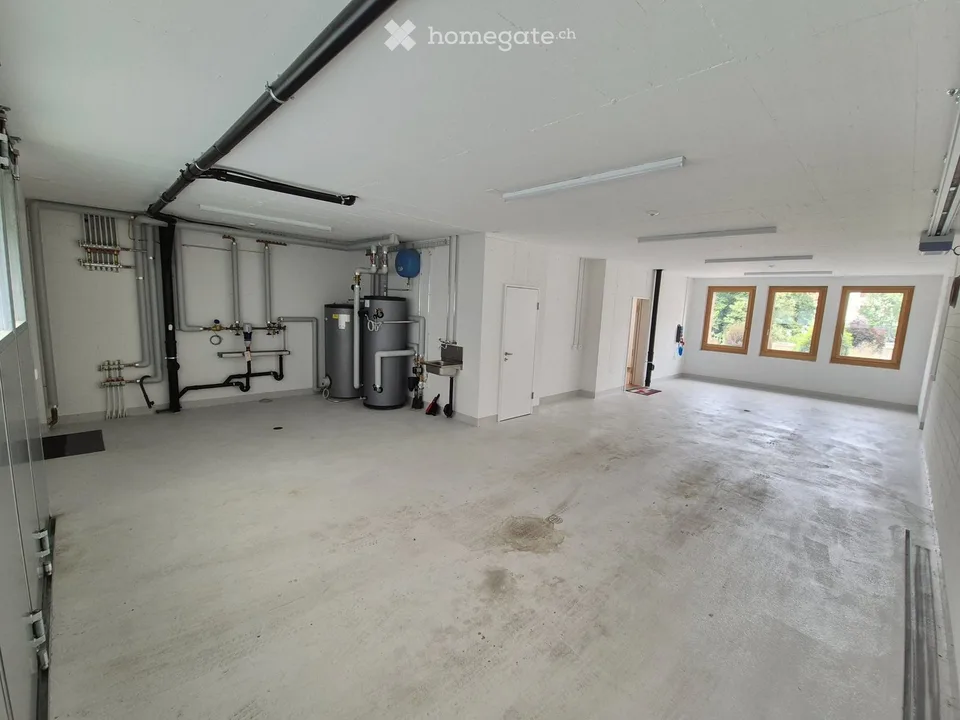 Grosszügiges 4.5-Zimmer-Eckhaus 151 m² inkl. Lift, Garten