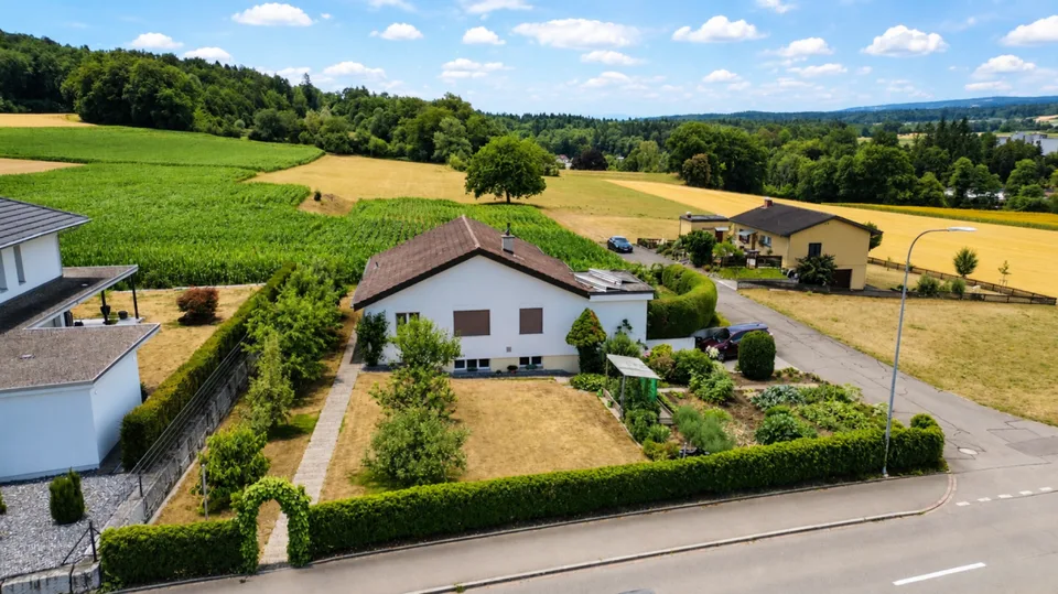 Charmantes 5.5 Zimmer Einfamilienhaus mit Alpenblick und traumhaftem Garten