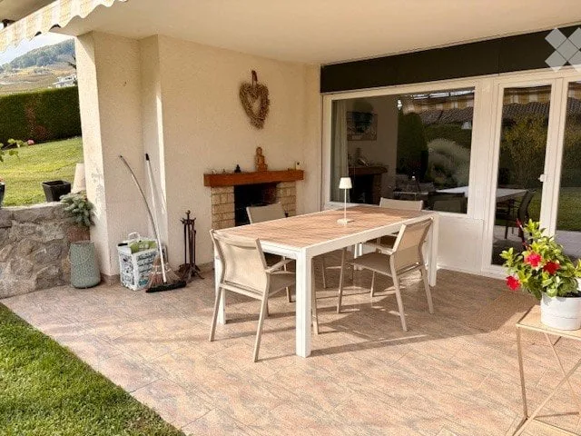 Helles 3,5-Zimmer-Apartement mit Garten ca. 200m2