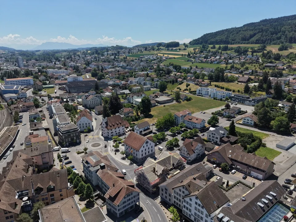 Exklusive 4.5 Zimmer Attikawohnung mit Wintergarten und grosszügiger Terrasse – Foto 9 von 14
