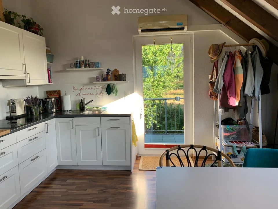 Gemütliche Dachwohnung (64m2) mit Seeblick