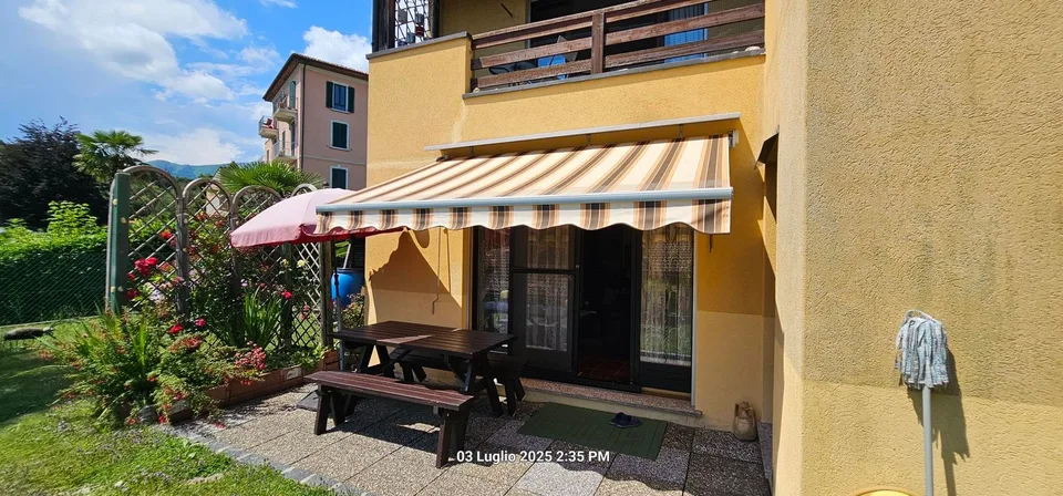 Accogliente appartamento di 3.5 locali a Cademario con piscina e vista panoramica