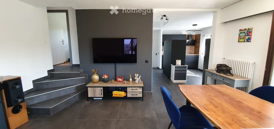 Maison mitoyenne à Louer pour 2-3 mois dès octobre 26