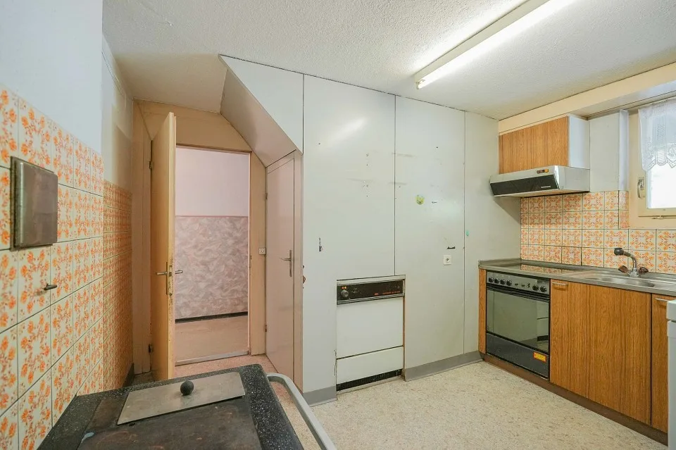 For makers and individualists: renovation object with approximately 1900 m² of land – photo 13 of 13