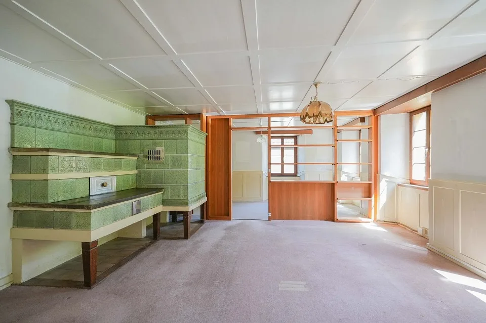 Per creatori e individualisti: oggetto di ristrutturazione con circa 1900 m² di terreno