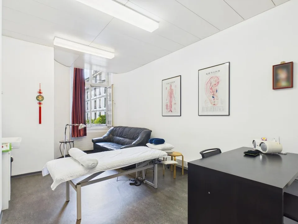 Attraktive Ladenfläche am Stampfenbachplatz – Foto 6 von 8
