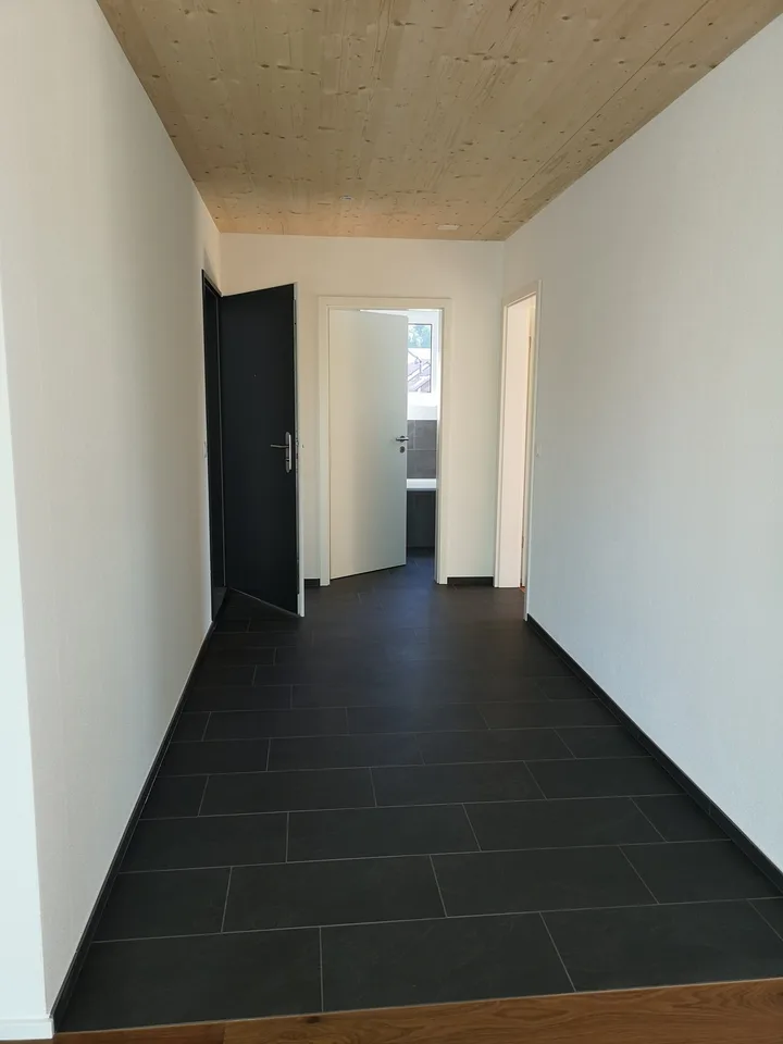 Appartement moderne 3.5 pièces avec terrasse et vue