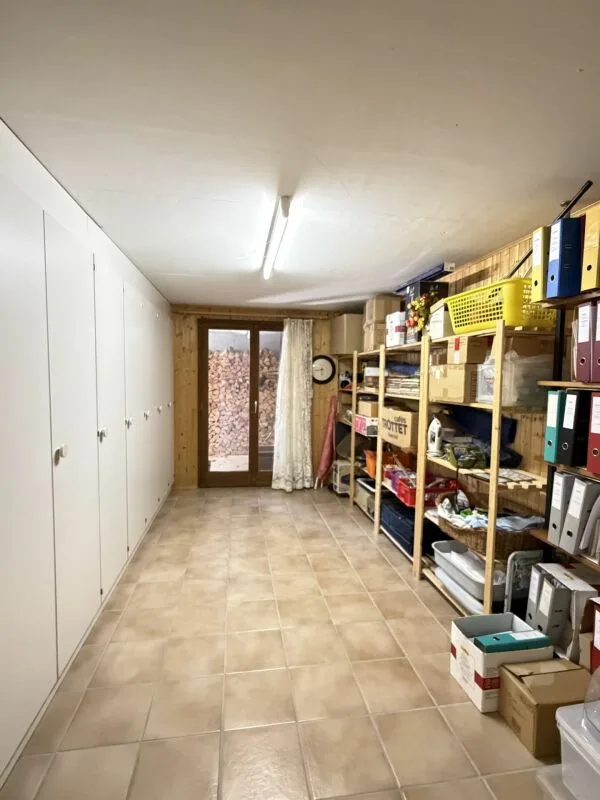 5.5-Zimmer-Doppeleinfamilienhaus mit Umschwung – Foto 28 von 29