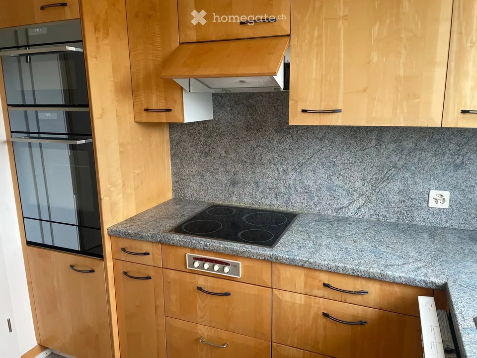 4-Zimmer-Maisonettewohnung in kleinem Mehrfamilienhaus mit Garten zur Mitbenützung
