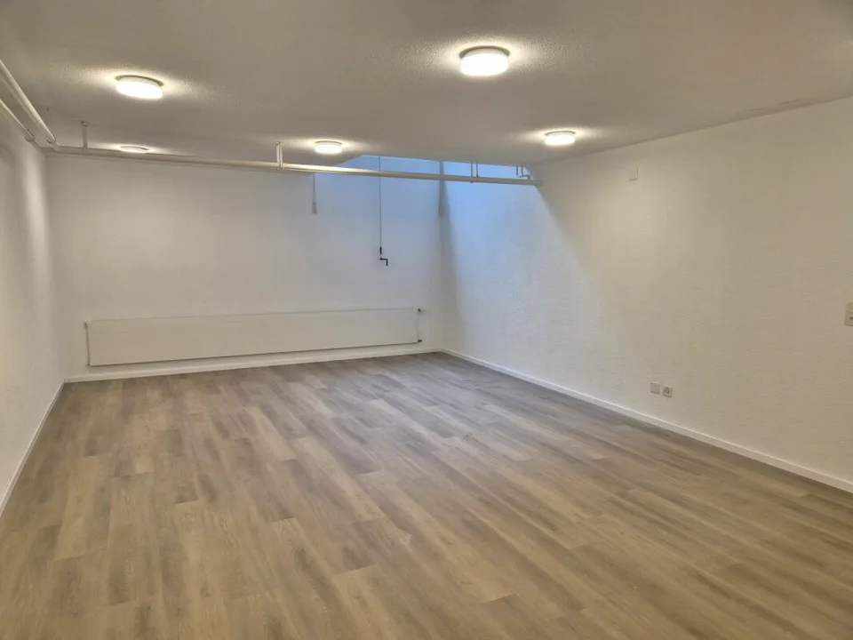Büros und Atelier auf Industriegelände – Foto 7 von 8