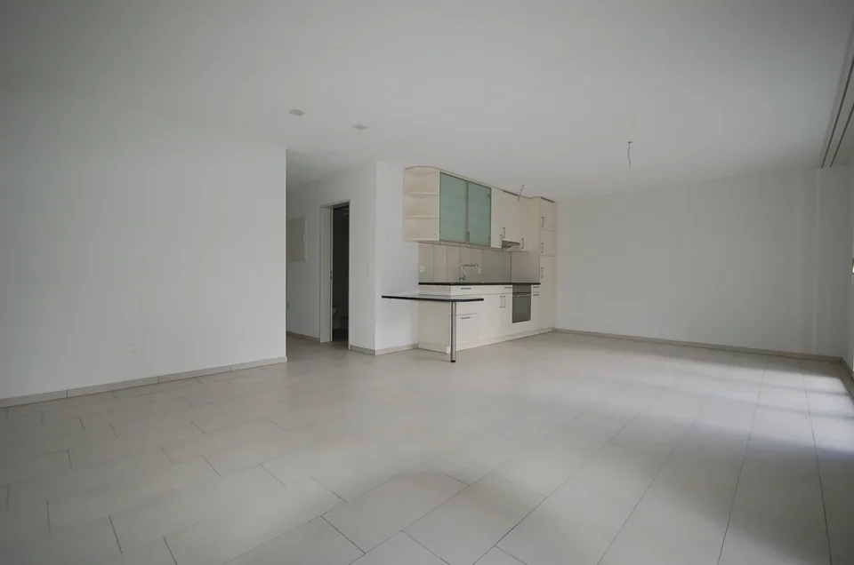 Moderne 1.0-Zimmer-Loft-Wohnung mit Sitzplatz