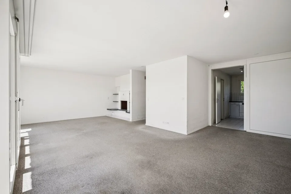 Casa a schiera spaziosa in una zona residenziale elevata con vista panoramica