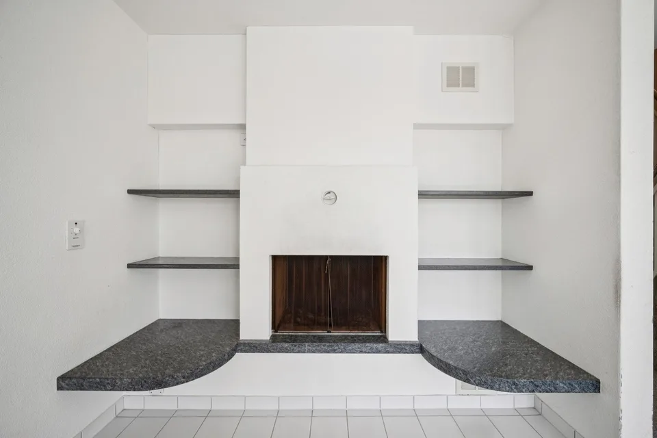 Casa a schiera spaziosa in una zona residenziale elevata con vista panoramica
