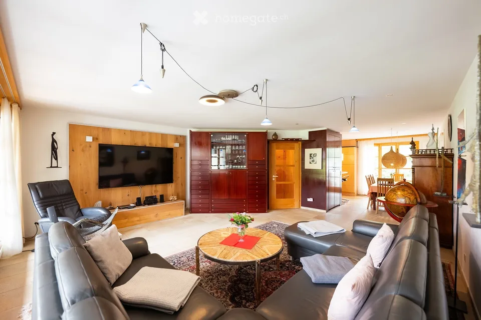 Demi-maison mitoyenne exclusive directement sur le Landwasser