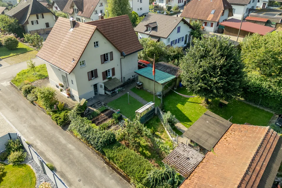 Meravigliosa casa di 7 locali con opzione per due unità abitative