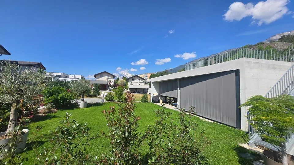 Moderne Villa in einer ruhigen Gegend von Grimisuat
